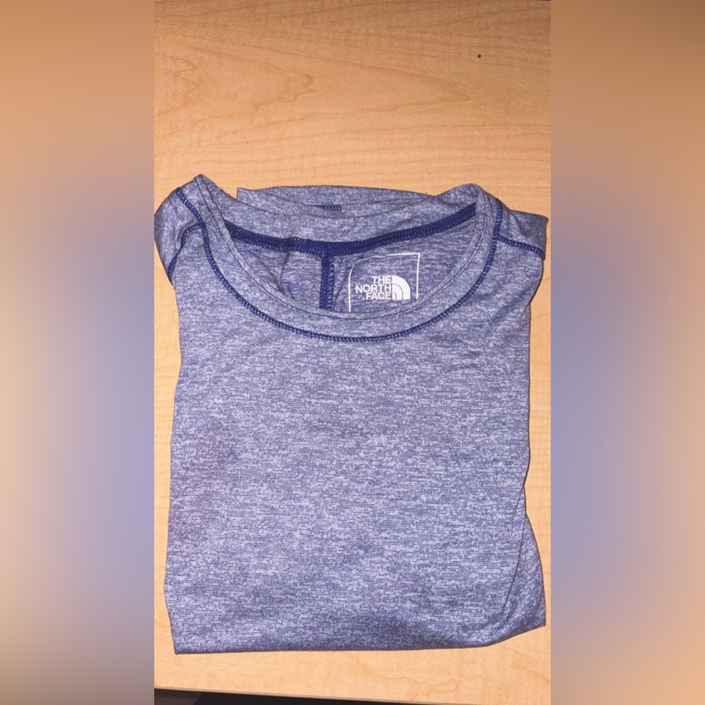 The North Face Women’s Heathered Blue Long Sleeve Tee